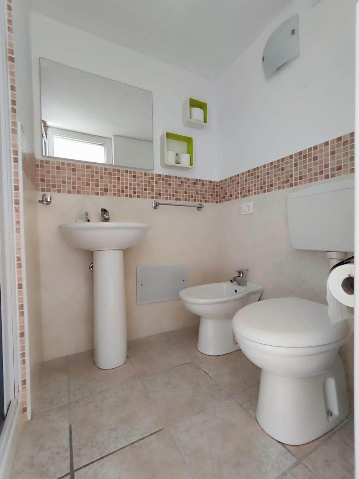 Piscitello'S Apartment เรอัลมอนเต ภายนอก รูปภาพ